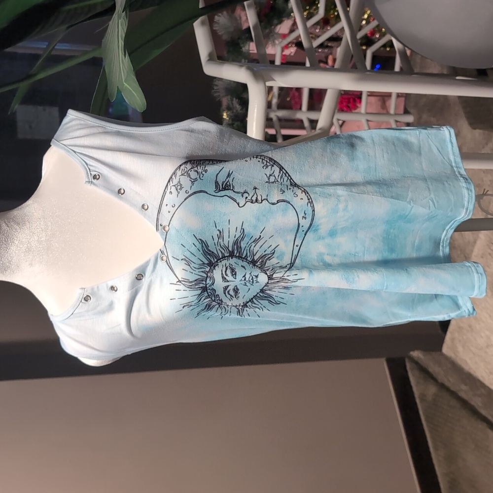 NWT Women's sleeveless tank